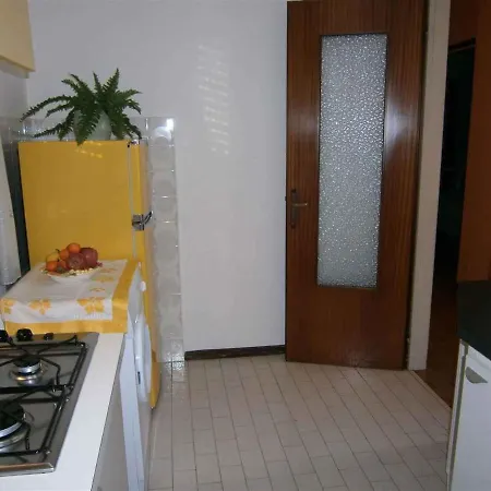 In 24403 * Бібіоне