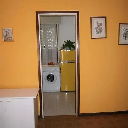 In 24403 * Бібіоне