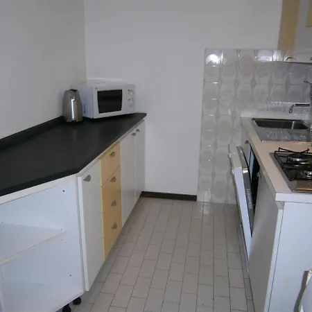 In 24403 * Бібіоне